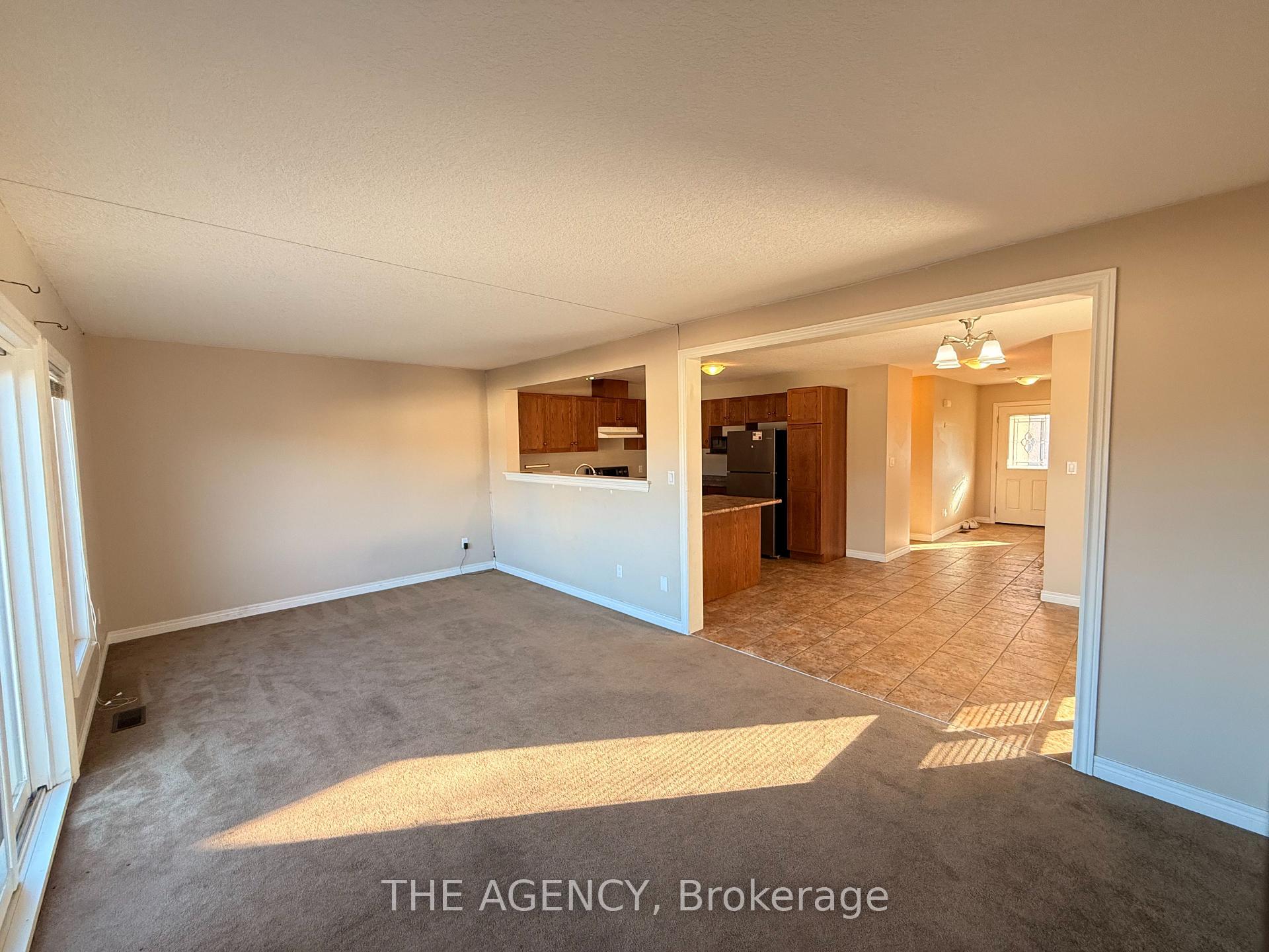 Photo 17 of 31 Dougall Street, Guelph, Grange Road — HOMEH