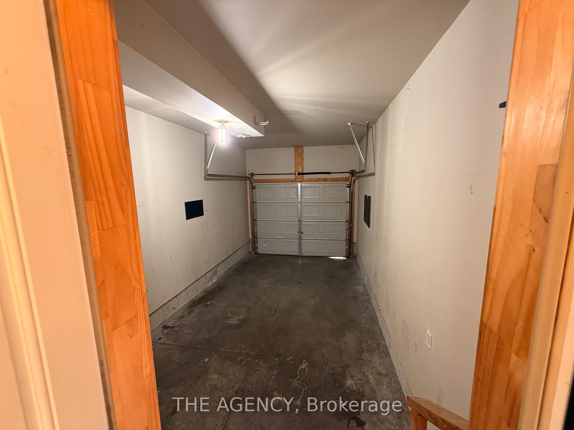 Photo 33 of 31 Dougall Street, Guelph, Grange Road — HOMEH