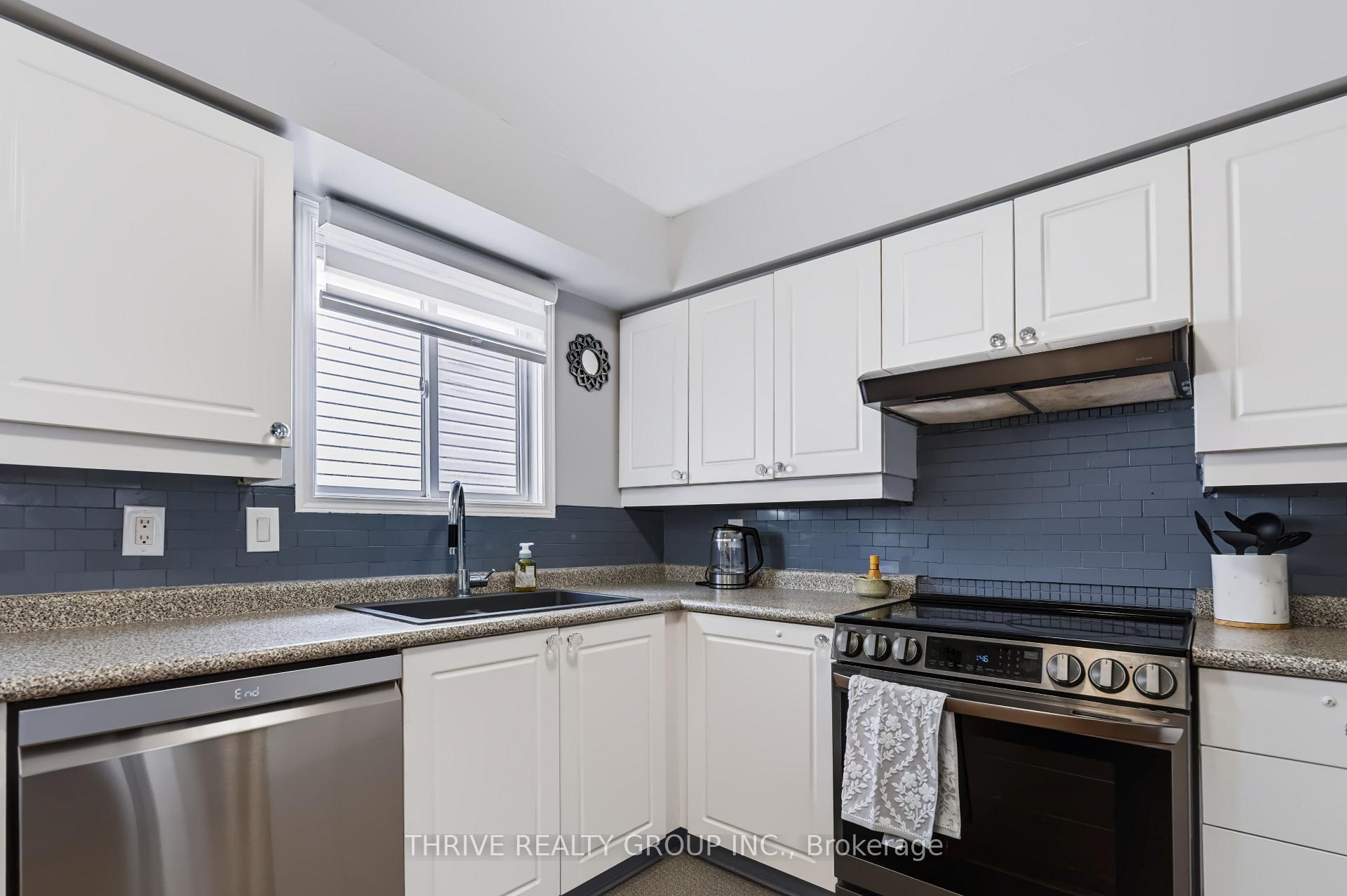 Photo 12 of Unit 49, 325 Lighthouse Road, London, South U — HOMEH