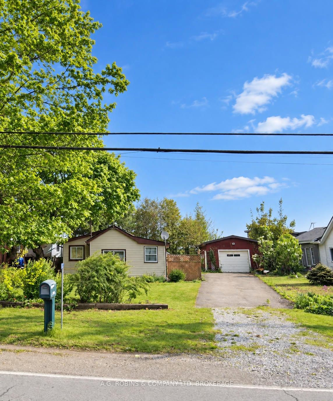 Photo 2 of 12040 Lakeshore Road, Wainfleet, Lakeshore — HOMEH