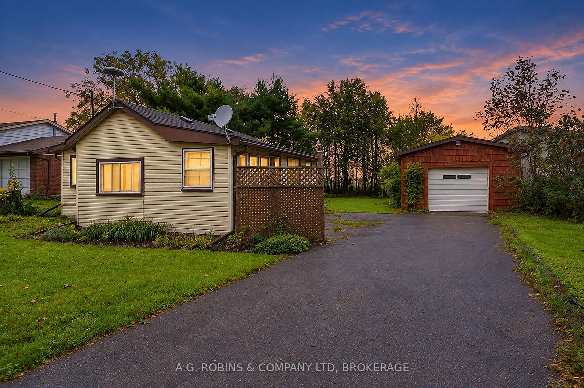 Photo 1 of 12040 Lakeshore Road, Wainfleet, Lakeshore — HOMEH