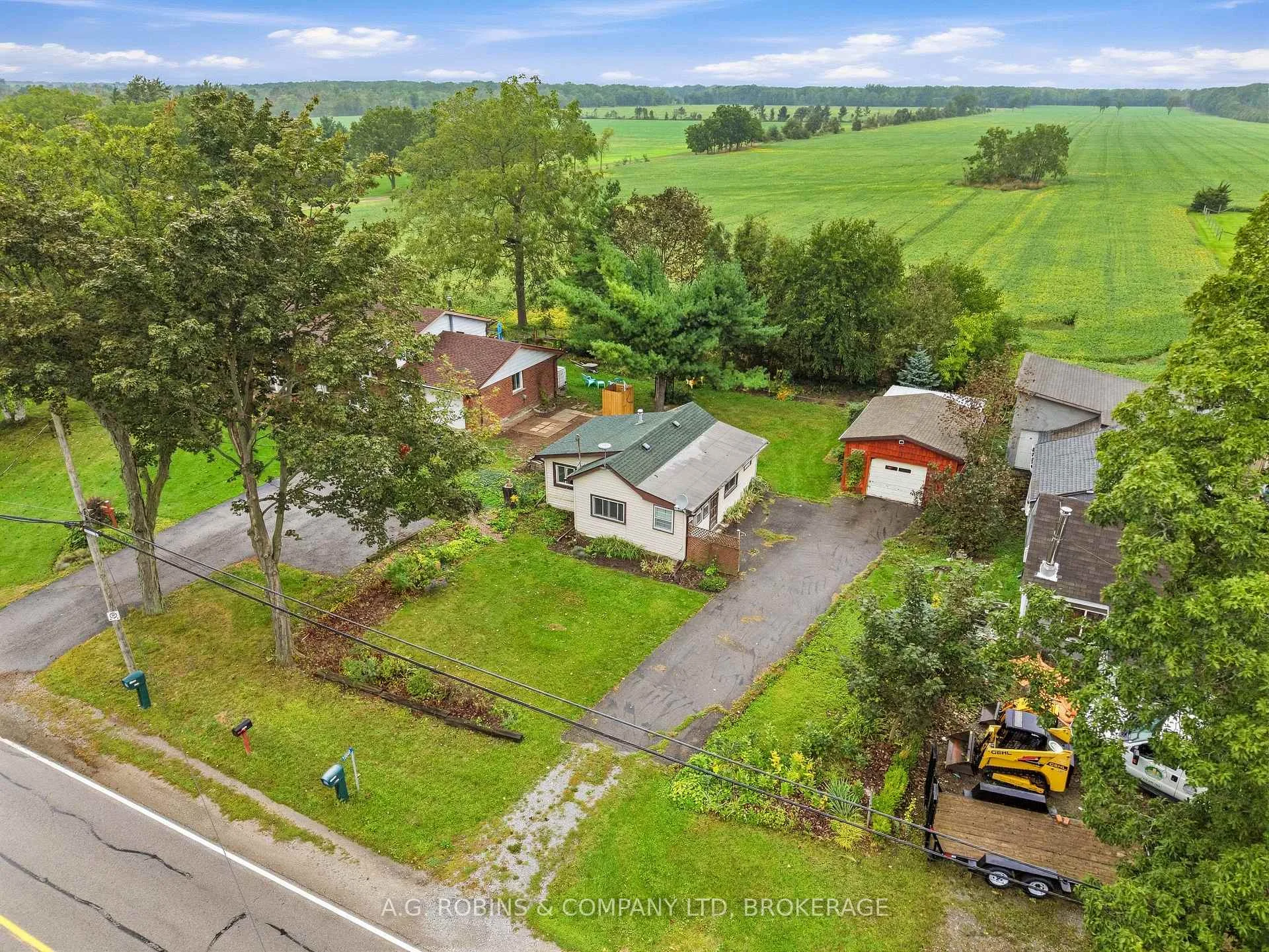 Photo 6 of 12040 Lakeshore Road, Wainfleet, Lakeshore — HOMEH