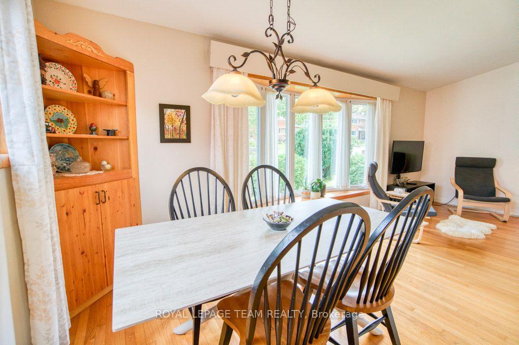 Photo 15 of 220 Ancaster Avenue, Ottawa, Woodroffe — HOMEH