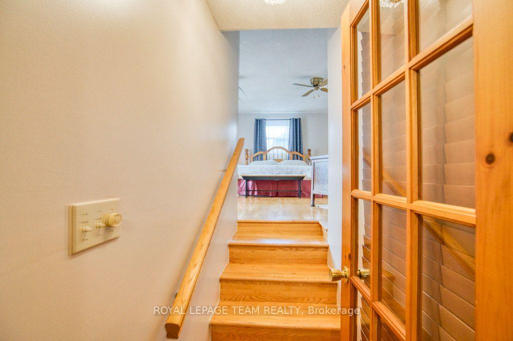 Photo 21 of 220 Ancaster Avenue, Ottawa, Woodroffe — HOMEH