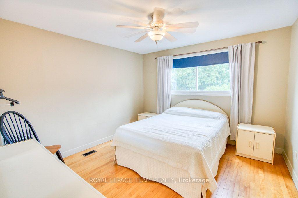 Photo 28 of 220 Ancaster Avenue, Ottawa, Woodroffe — HOMEH