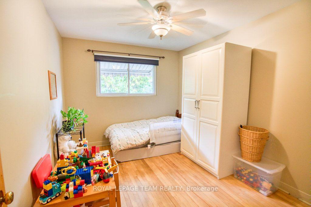 Photo 29 of 220 Ancaster Avenue, Ottawa, Woodroffe — HOMEH