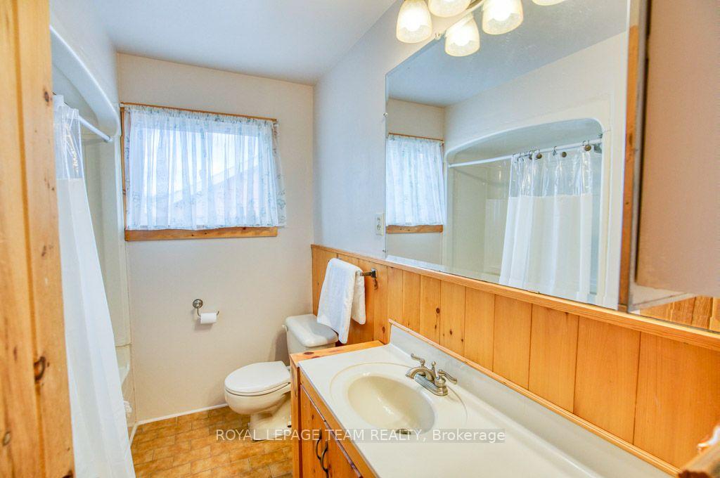 Photo 30 of 220 Ancaster Avenue, Ottawa, Woodroffe — HOMEH