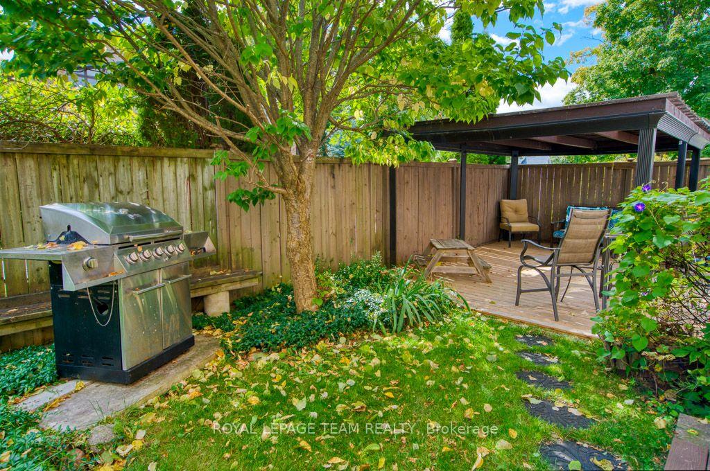 Photo 41 of 220 Ancaster Avenue, Ottawa, Woodroffe — HOMEH
