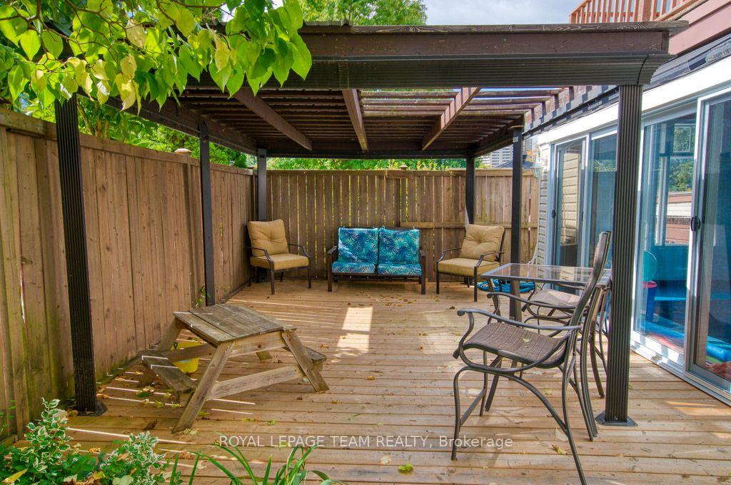 Photo 42 of 220 Ancaster Avenue, Ottawa, Woodroffe — HOMEH