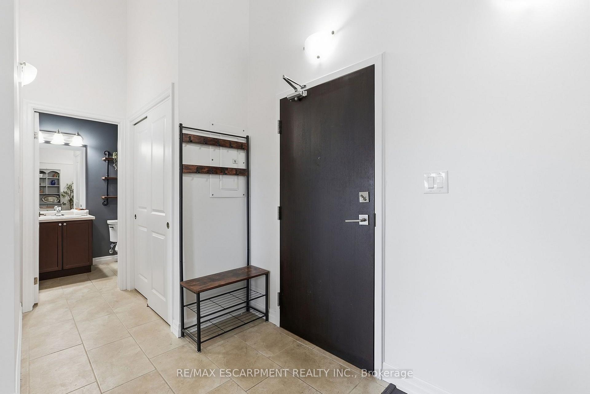 Photo 57 of Unit 321, 170 Rockhaven Lane, Hamilton, Waterdown — HOMEH