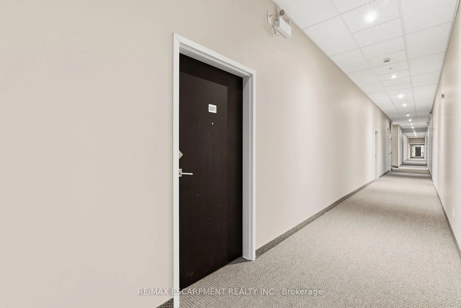 Photo 35 of Unit 321, 170 Rockhaven Lane, Hamilton, Waterdown — HOMEH