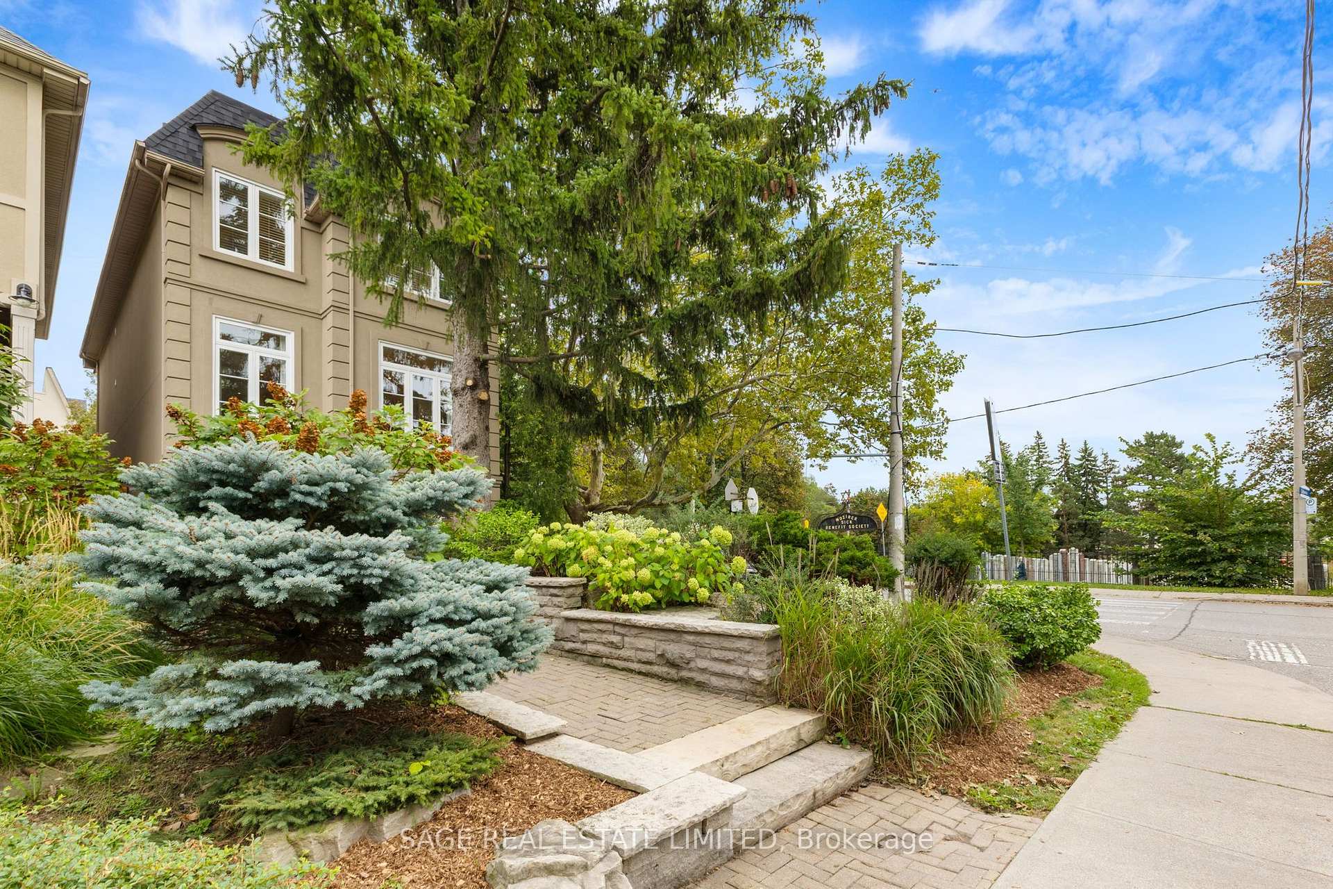 Photo 2 of 1 Caldow Road, Toronto, Forest Hill North — HOMEH