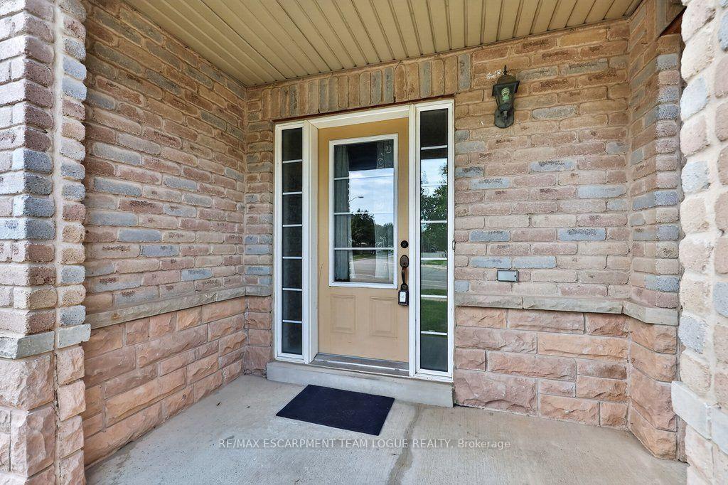 Photo 4 of 4211 Thomas Alton Boulevard, Burlington, Alton — HOMEH