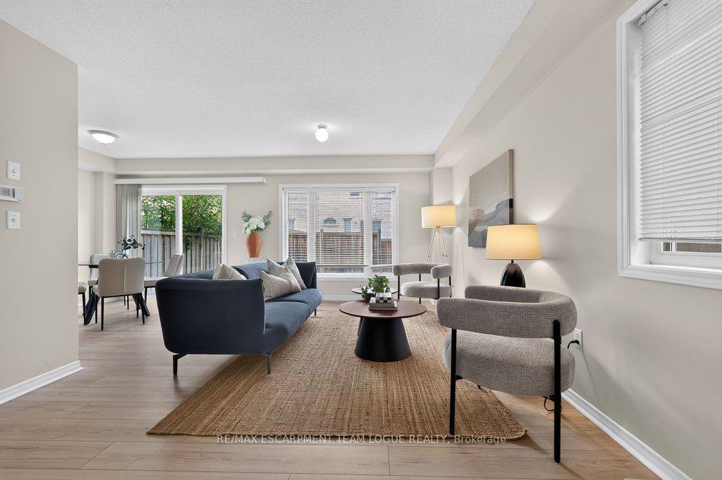 Photo 7 of 4211 Thomas Alton Boulevard, Burlington, Alton — HOMEH