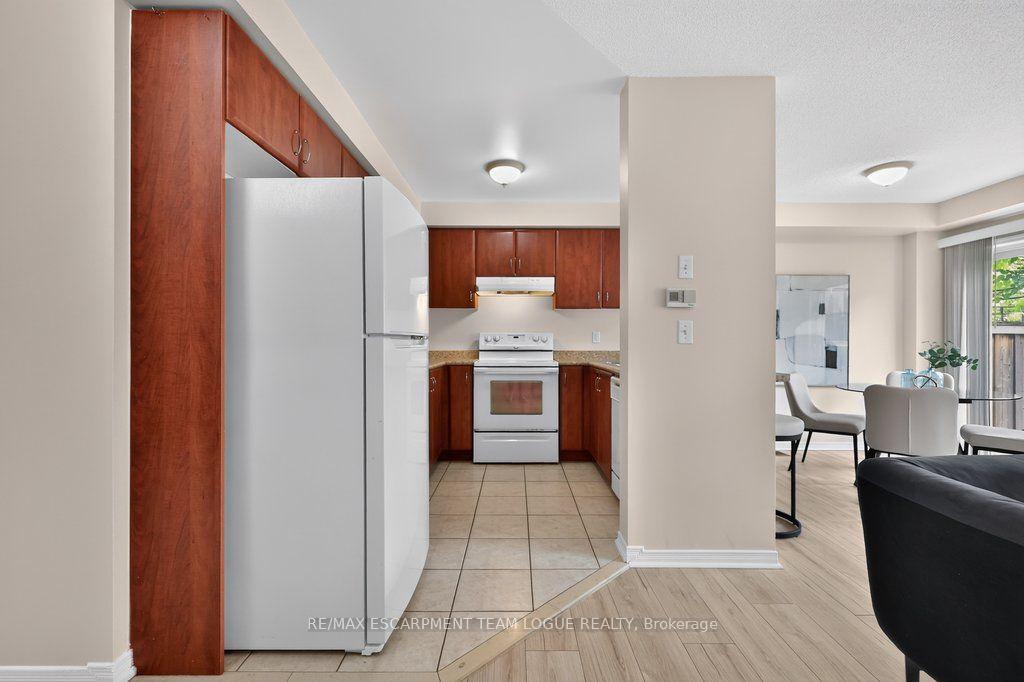 Photo 14 of 4211 Thomas Alton Boulevard, Burlington, Alton — HOMEH