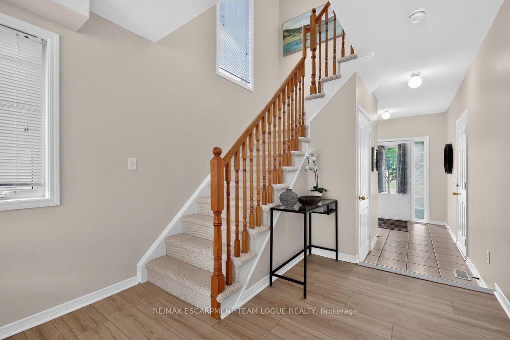 Photo 18 of 4211 Thomas Alton Boulevard, Burlington, Alton — HOMEH