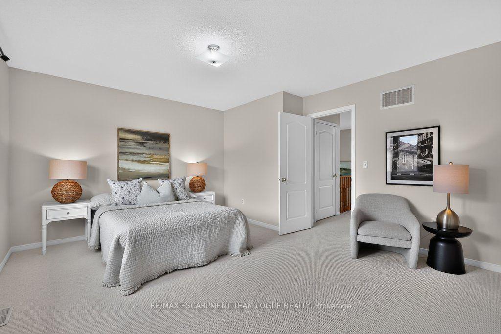 Photo 20 of 4211 Thomas Alton Boulevard, Burlington, Alton — HOMEH