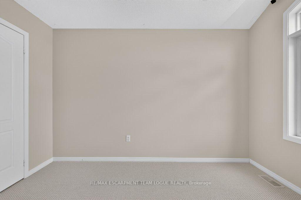 Photo 26 of 4211 Thomas Alton Boulevard, Burlington, Alton — HOMEH