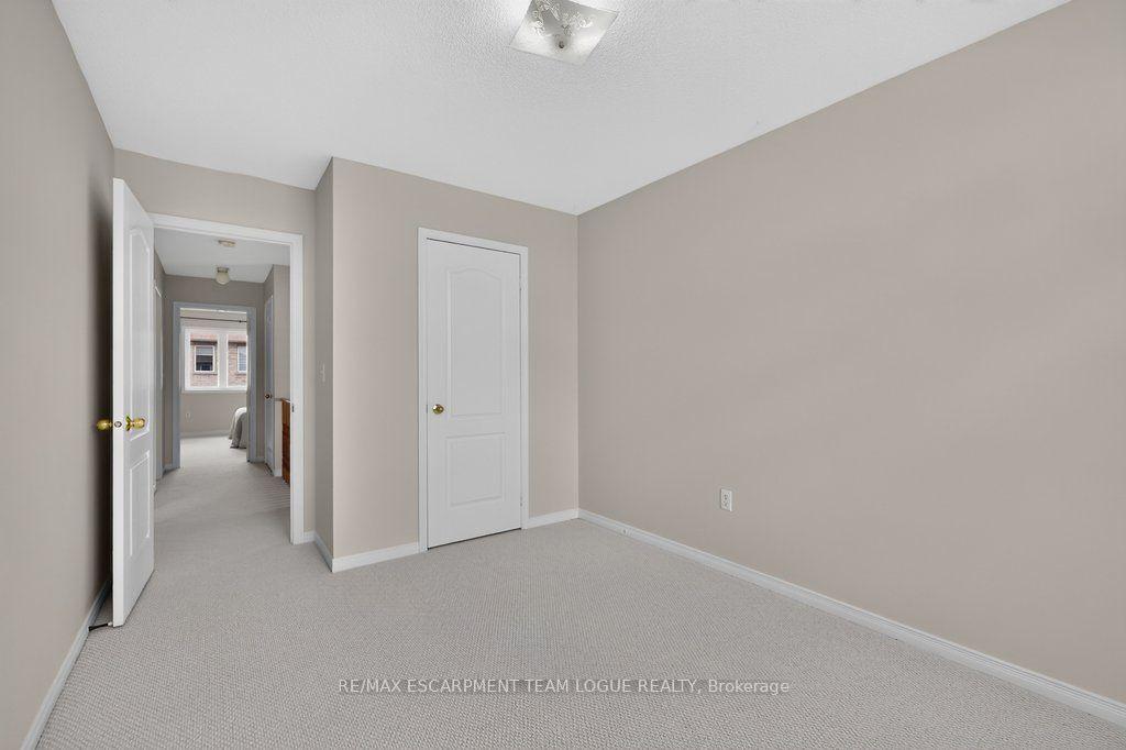 Photo 27 of 4211 Thomas Alton Boulevard, Burlington, Alton — HOMEH