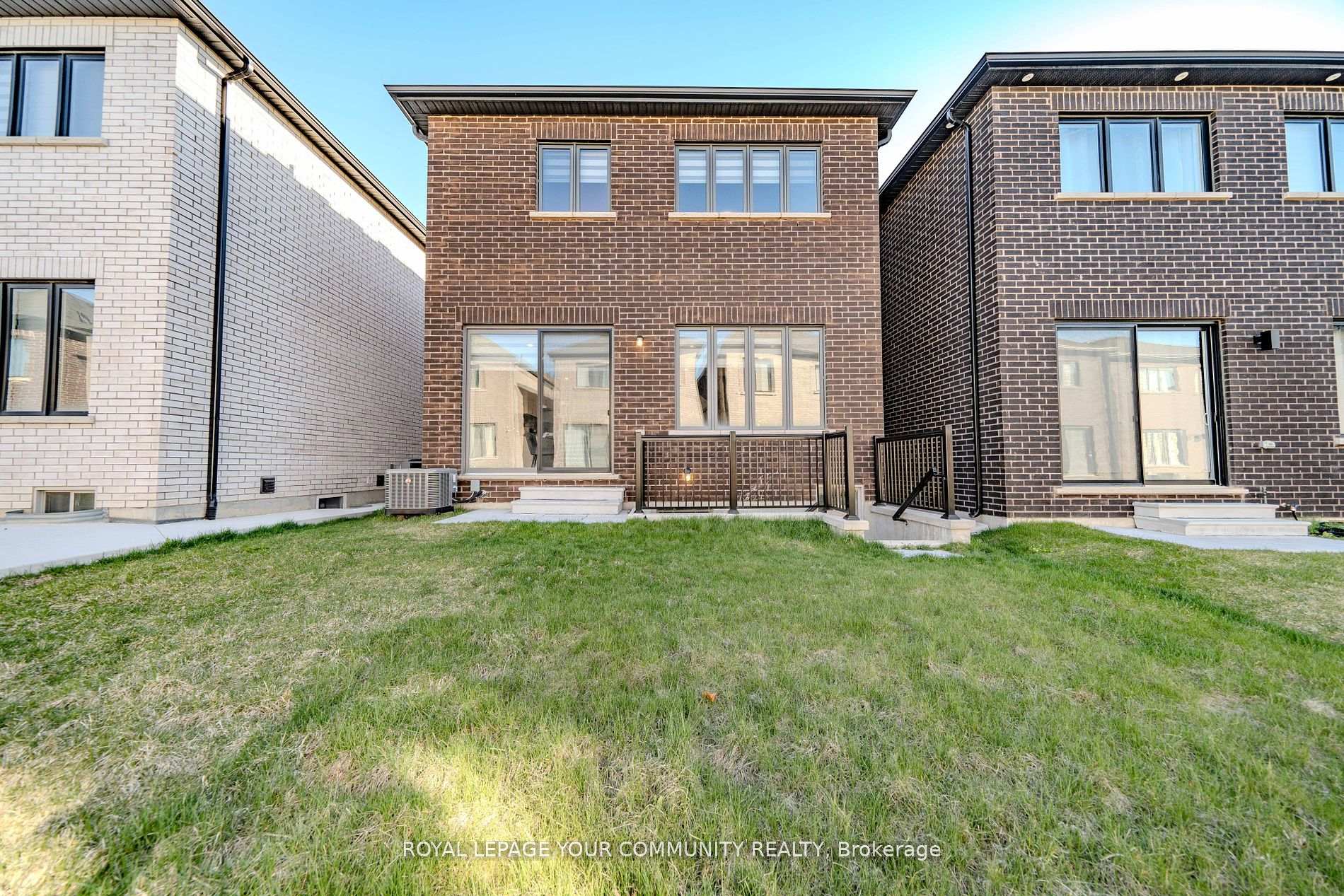Photo 23 of Unit Main, 48 Minnock Street, Caledon, Rural Caledon — HOMEH