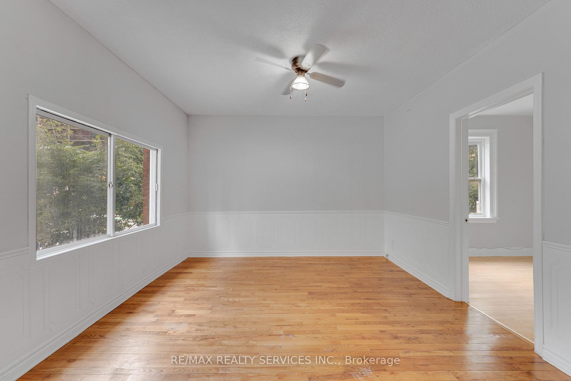 Photo 5 of 104 Hess Street S, Hamilton, Durand — HOMEH