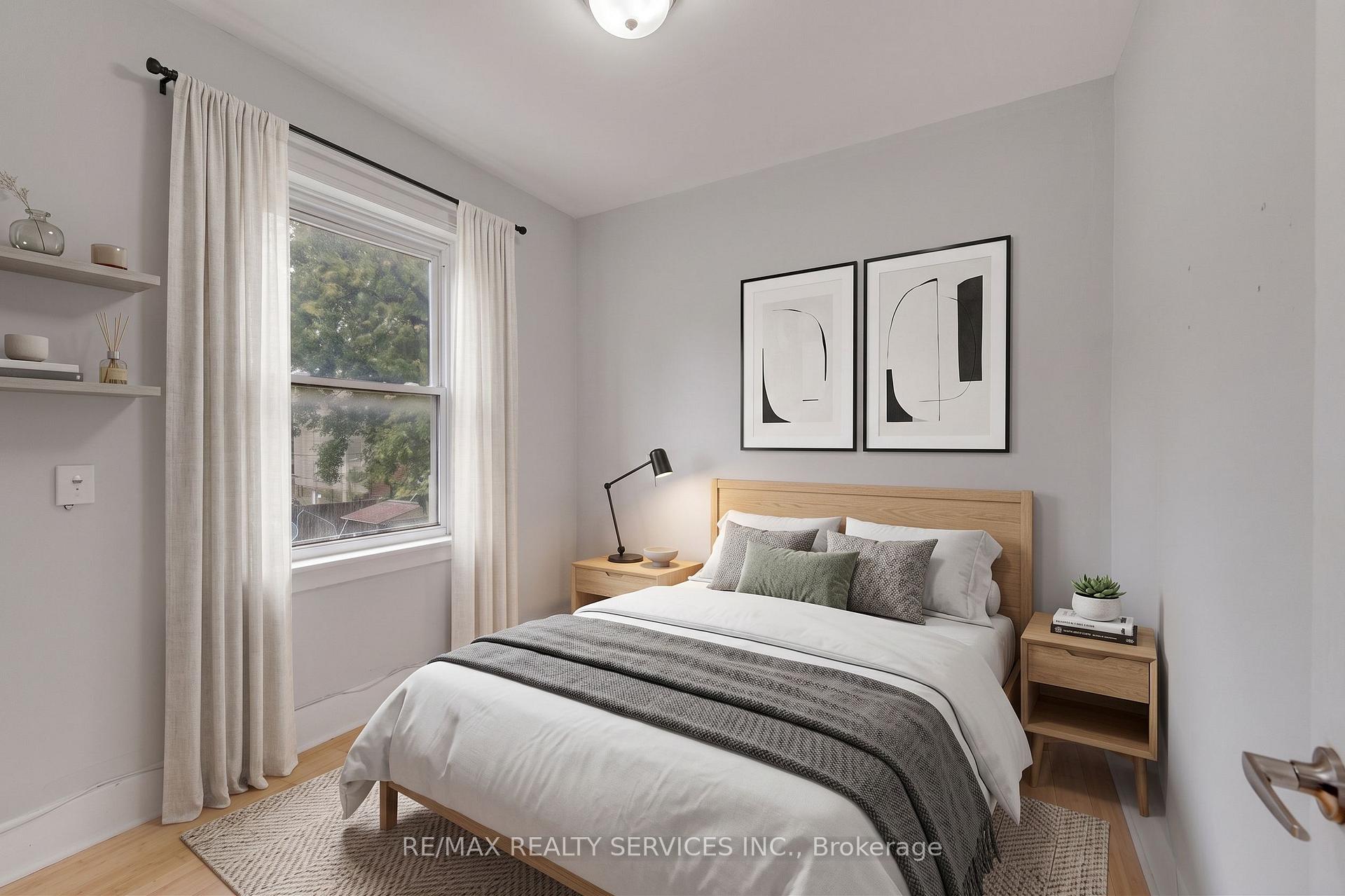 Photo 10 of 104 Hess Street S, Hamilton, Durand — HOMEH