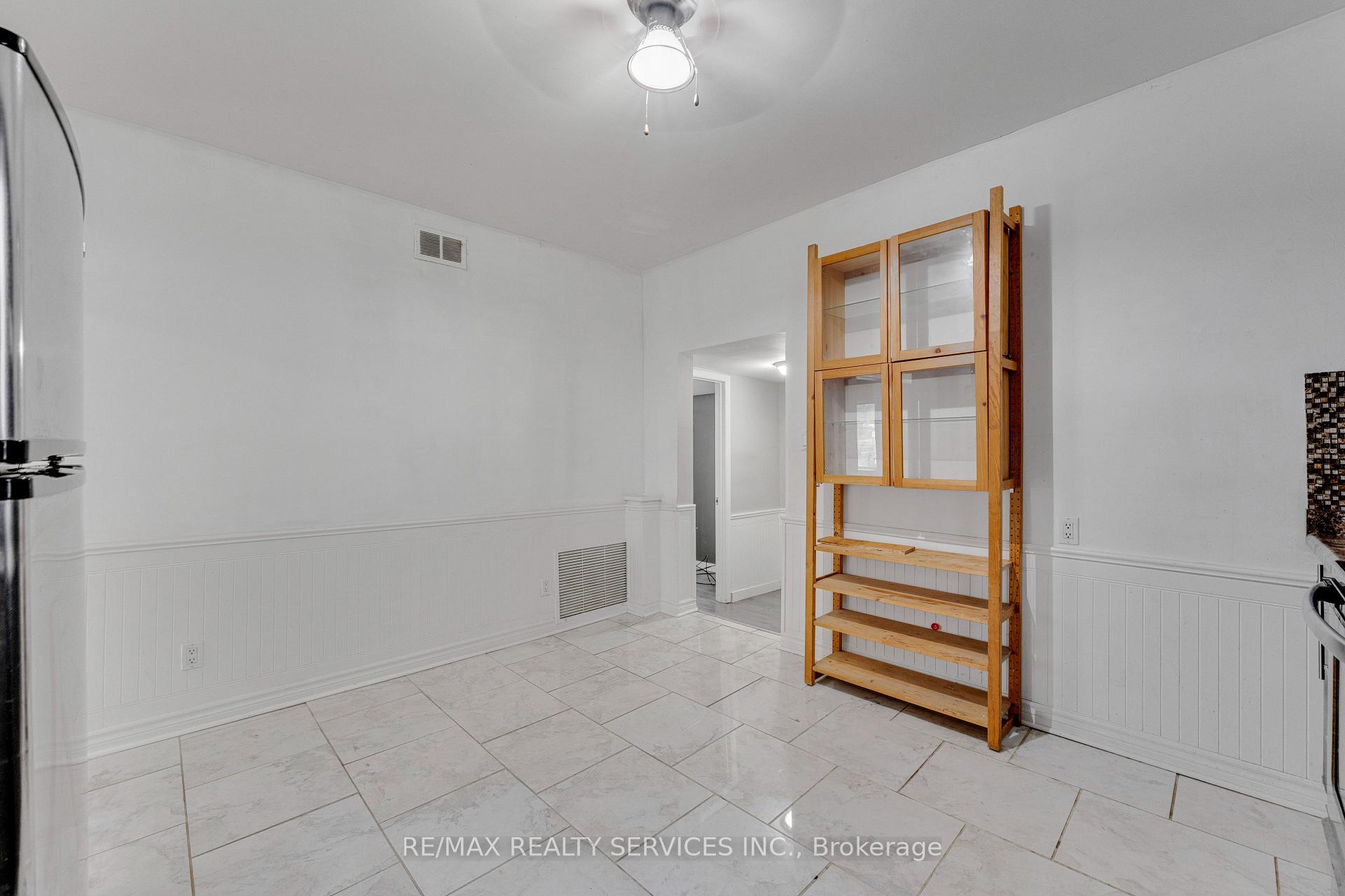Photo 15 of 104 Hess Street S, Hamilton, Durand — HOMEH