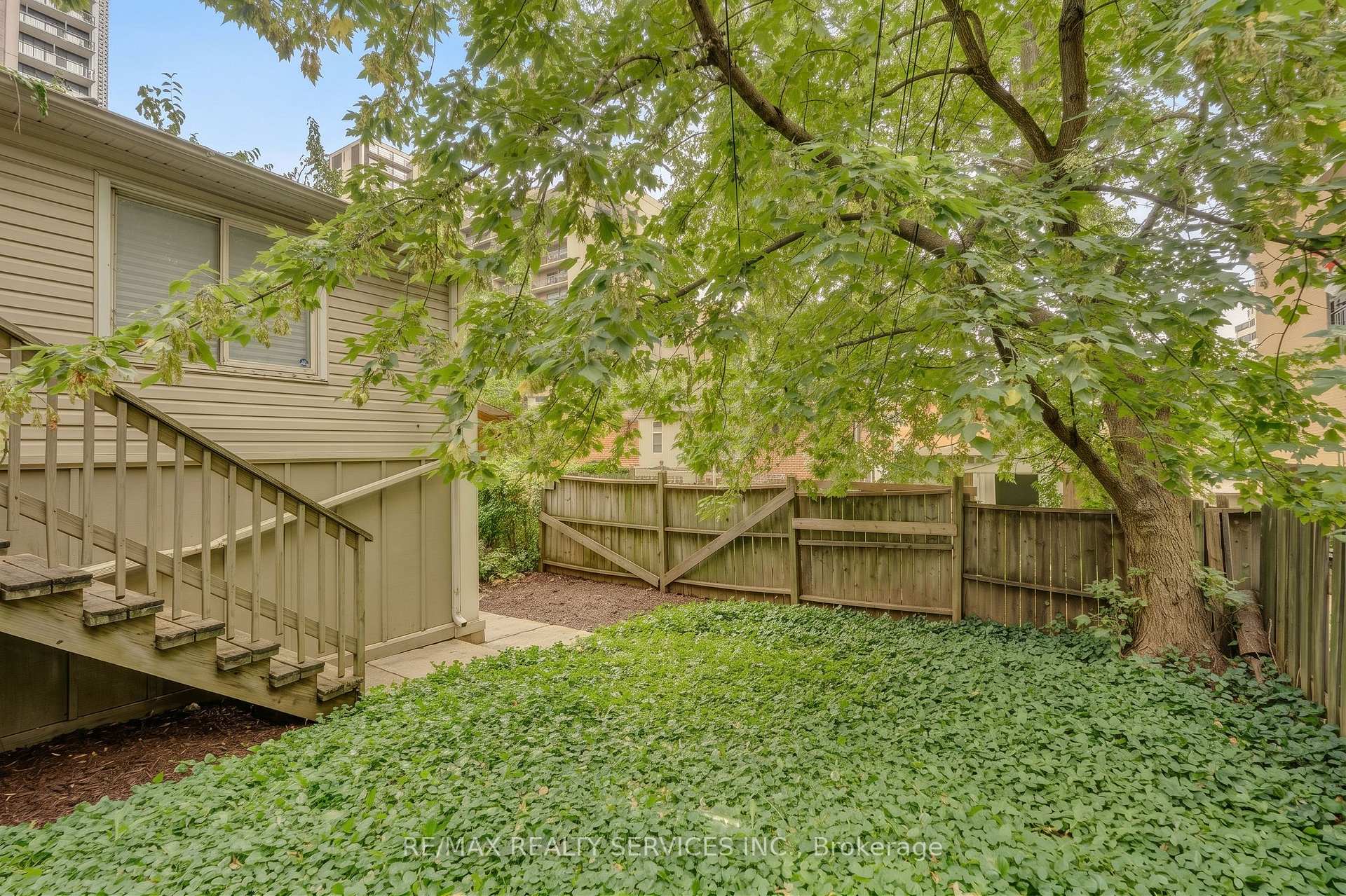 Photo 27 of 104 Hess Street S, Hamilton, Durand — HOMEH
