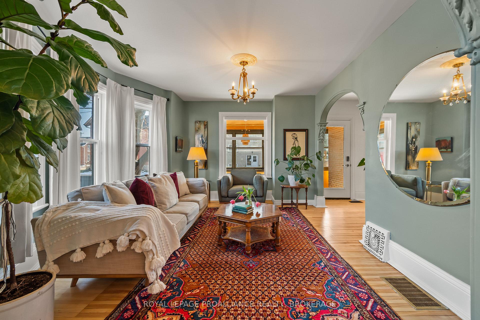 Photo 5 of 145 Charles Street N, Gananoque, Gananoque — HOMEH