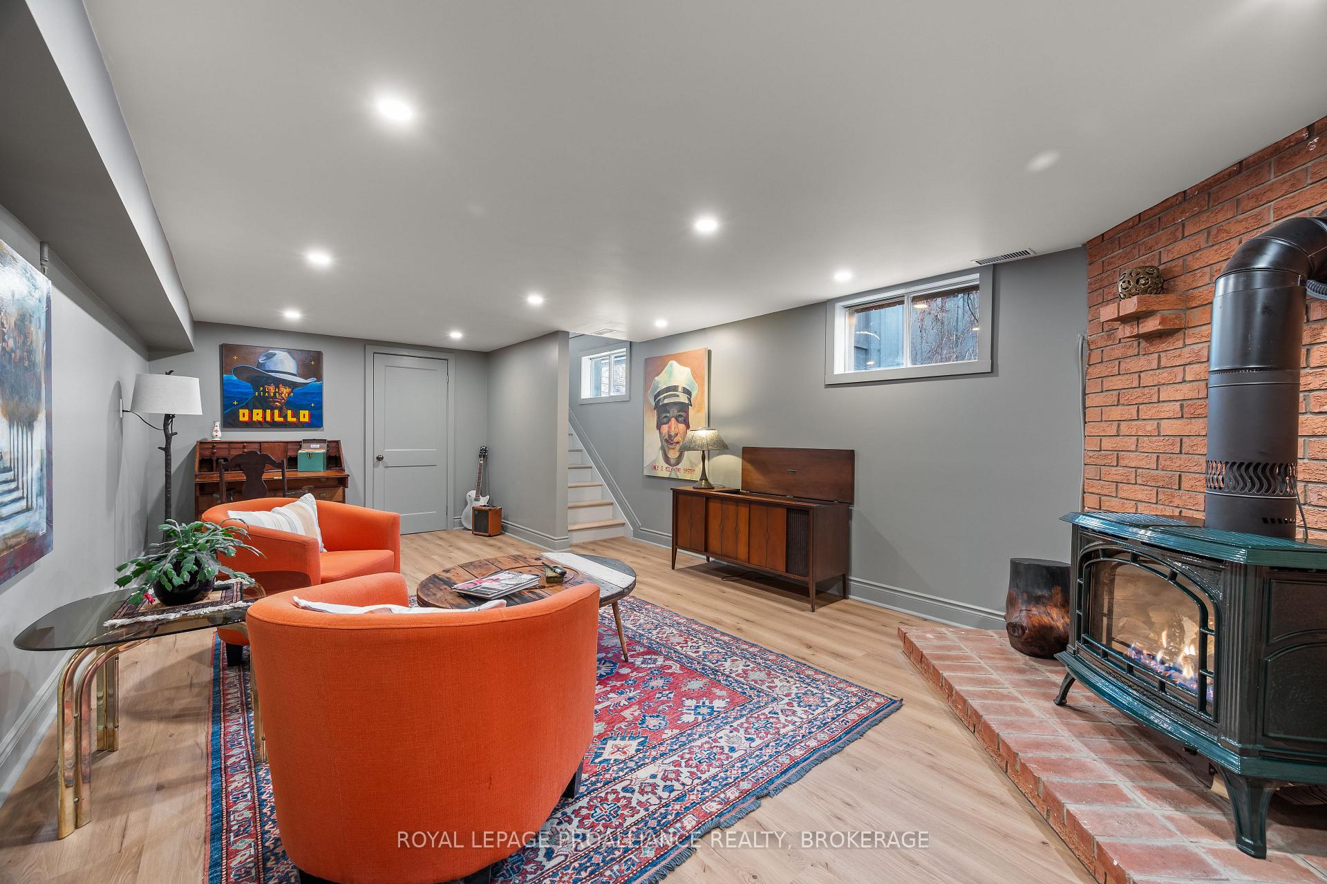 Photo 10 of 145 Charles Street N, Gananoque, Gananoque — HOMEH