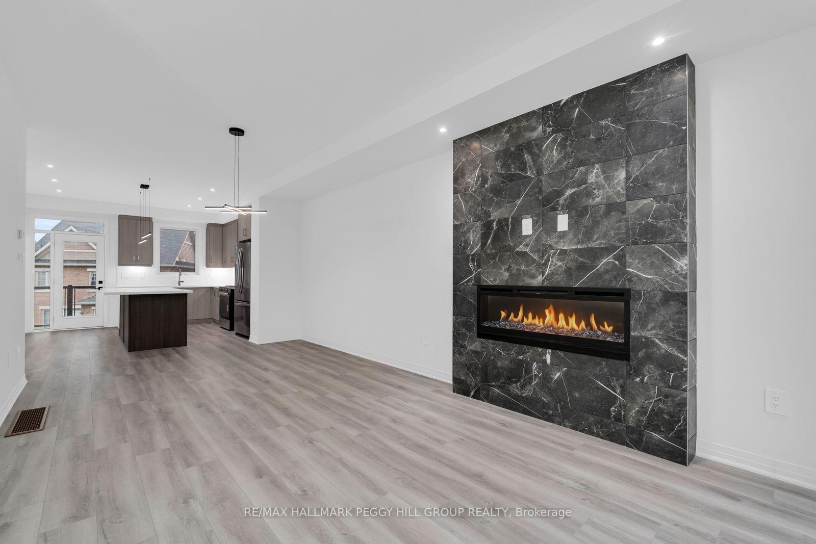 Photo 3 of 50 Brandon Crescent, New Tecumseth, Tottenham — HOMEH
