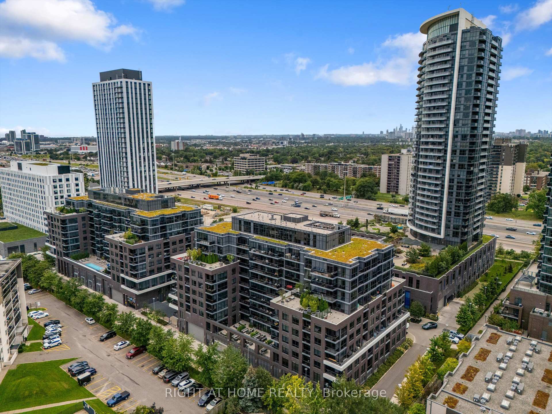 Photo 39 of 26 Gibbs Road, Etobicoke, Islington-City Centre West — HOMEH