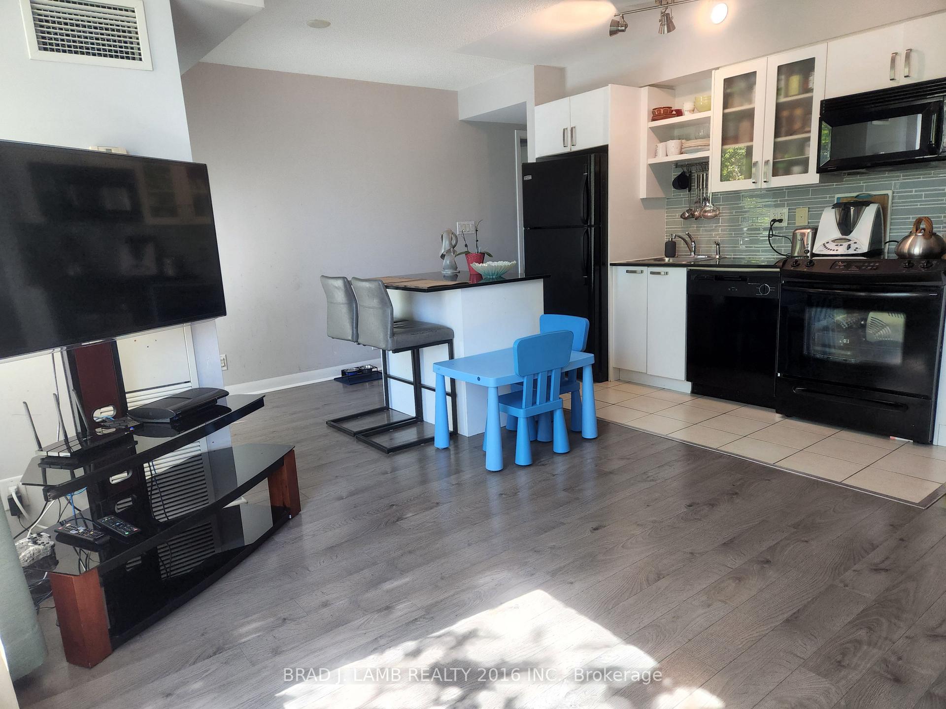 Photo 5 of Unit 220, 600 Fleet Street, Toronto, Waterfront Communities — HOMEH