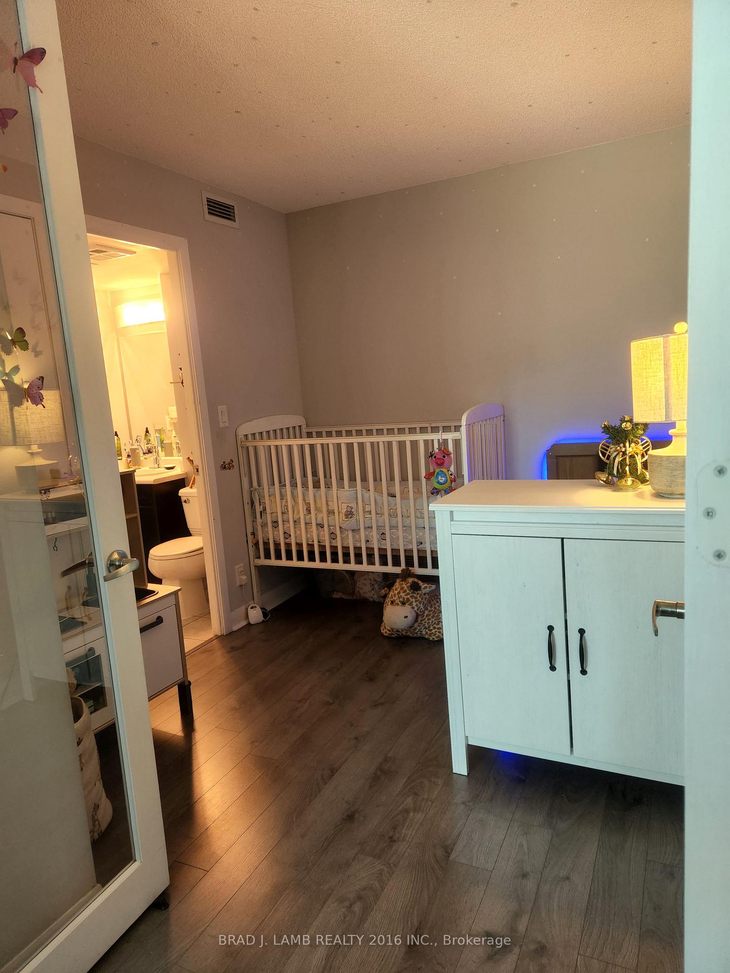 Photo 8 of Unit 220, 600 Fleet Street, Toronto, Waterfront Communities — HOMEH