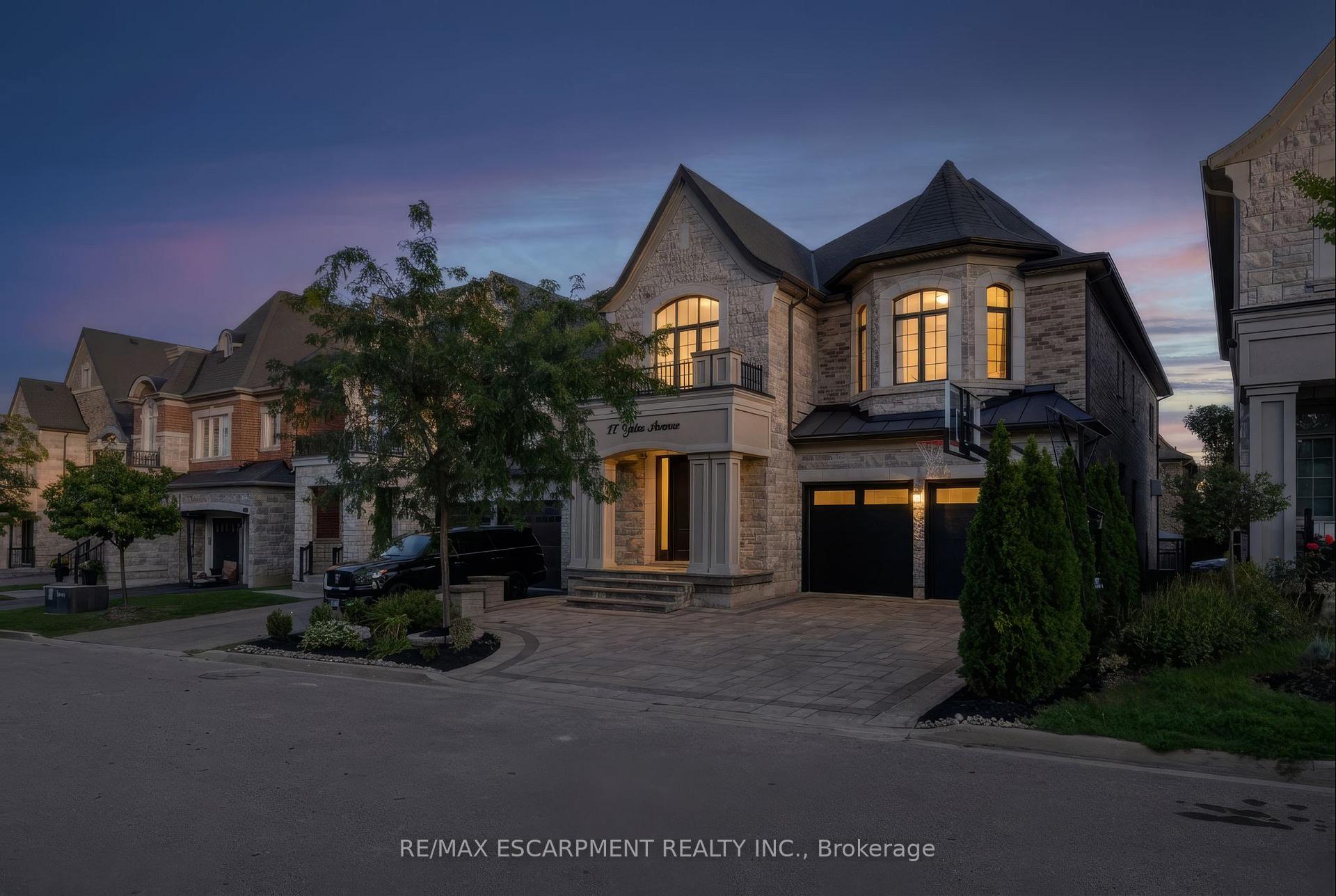 Photo 1 of 17 Yates Avenue, Vaughan, Patterson — HOMEH