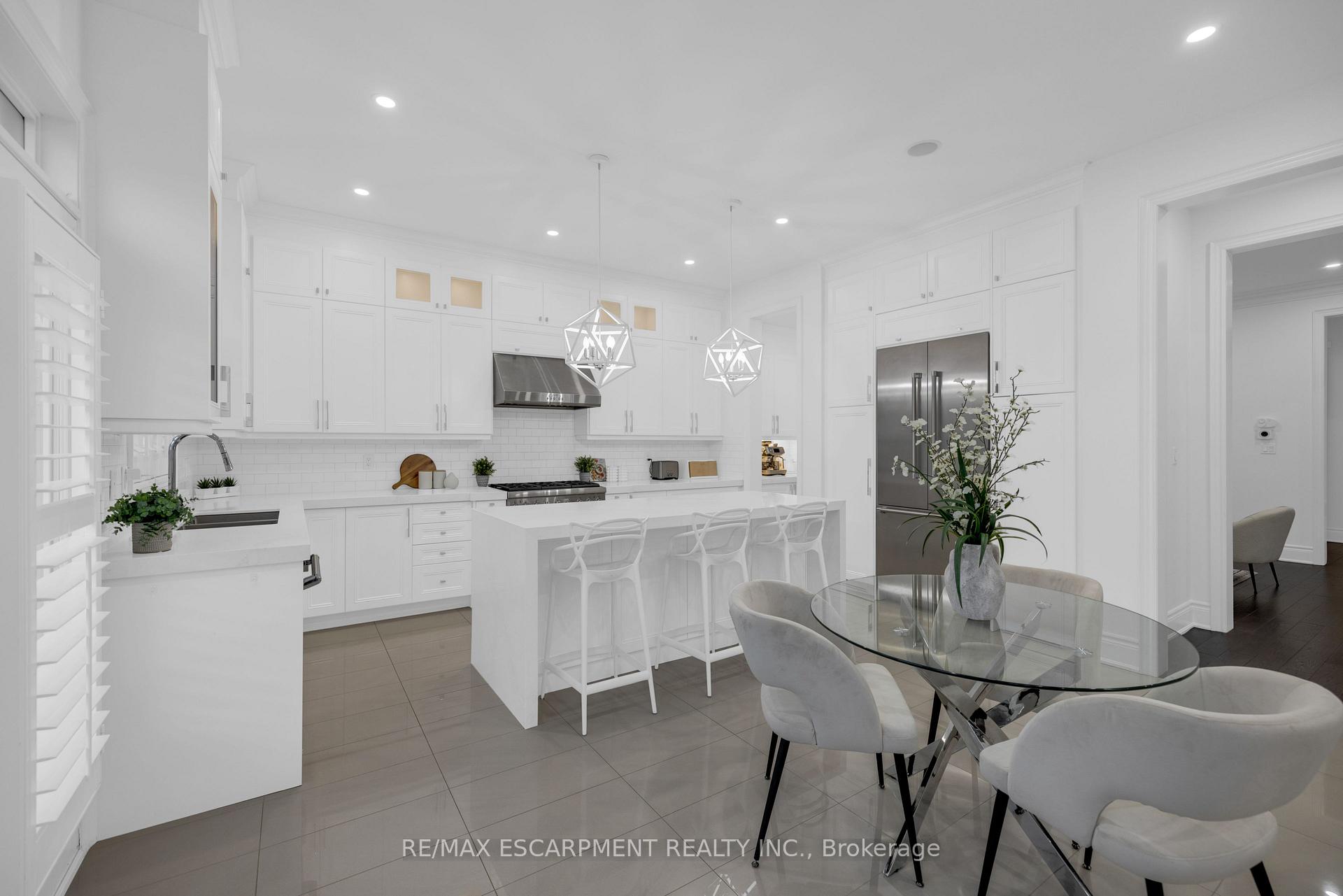 Photo 9 of 17 Yates Avenue, Vaughan, Patterson — HOMEH