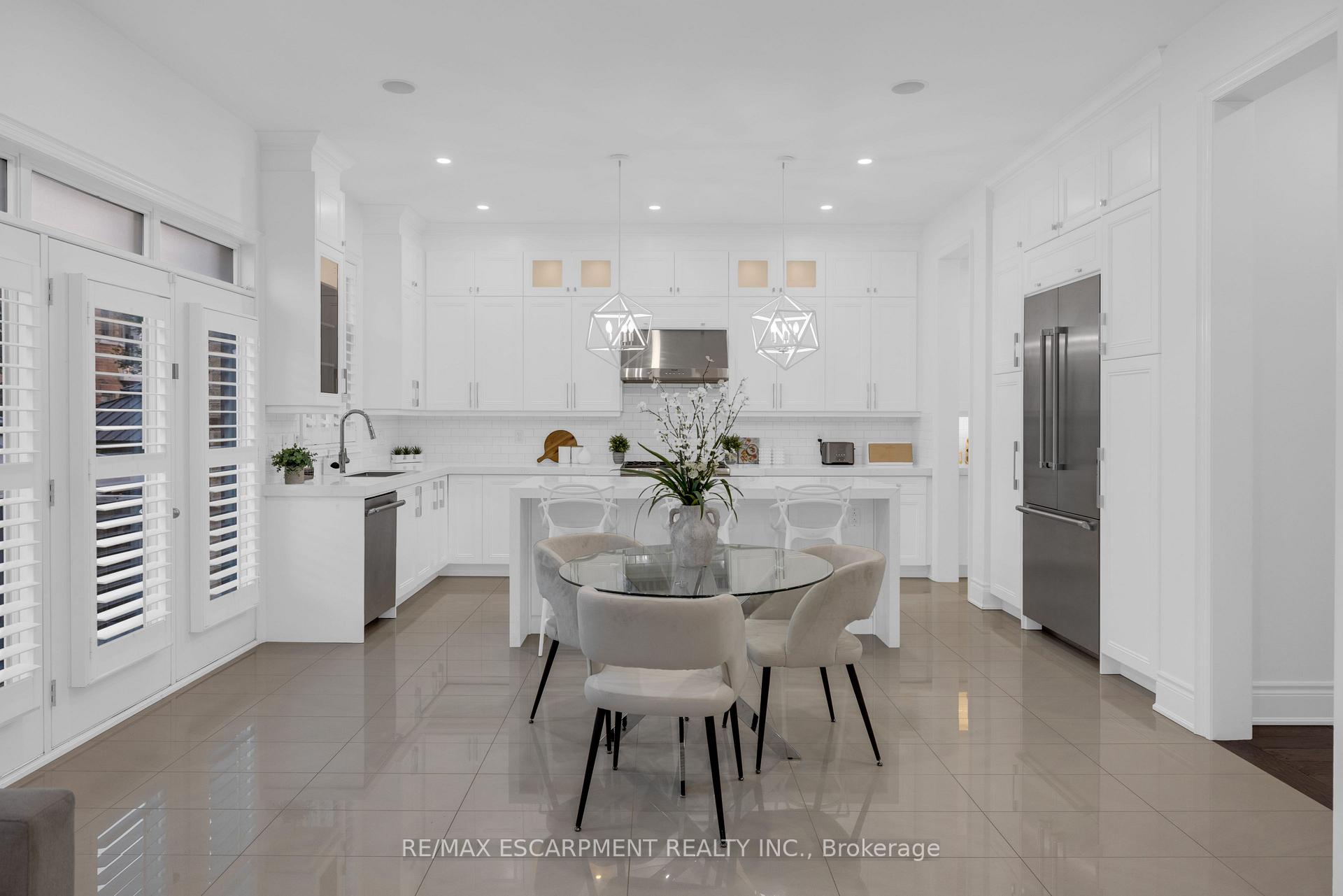 Photo 15 of 17 Yates Avenue, Vaughan, Patterson — HOMEH