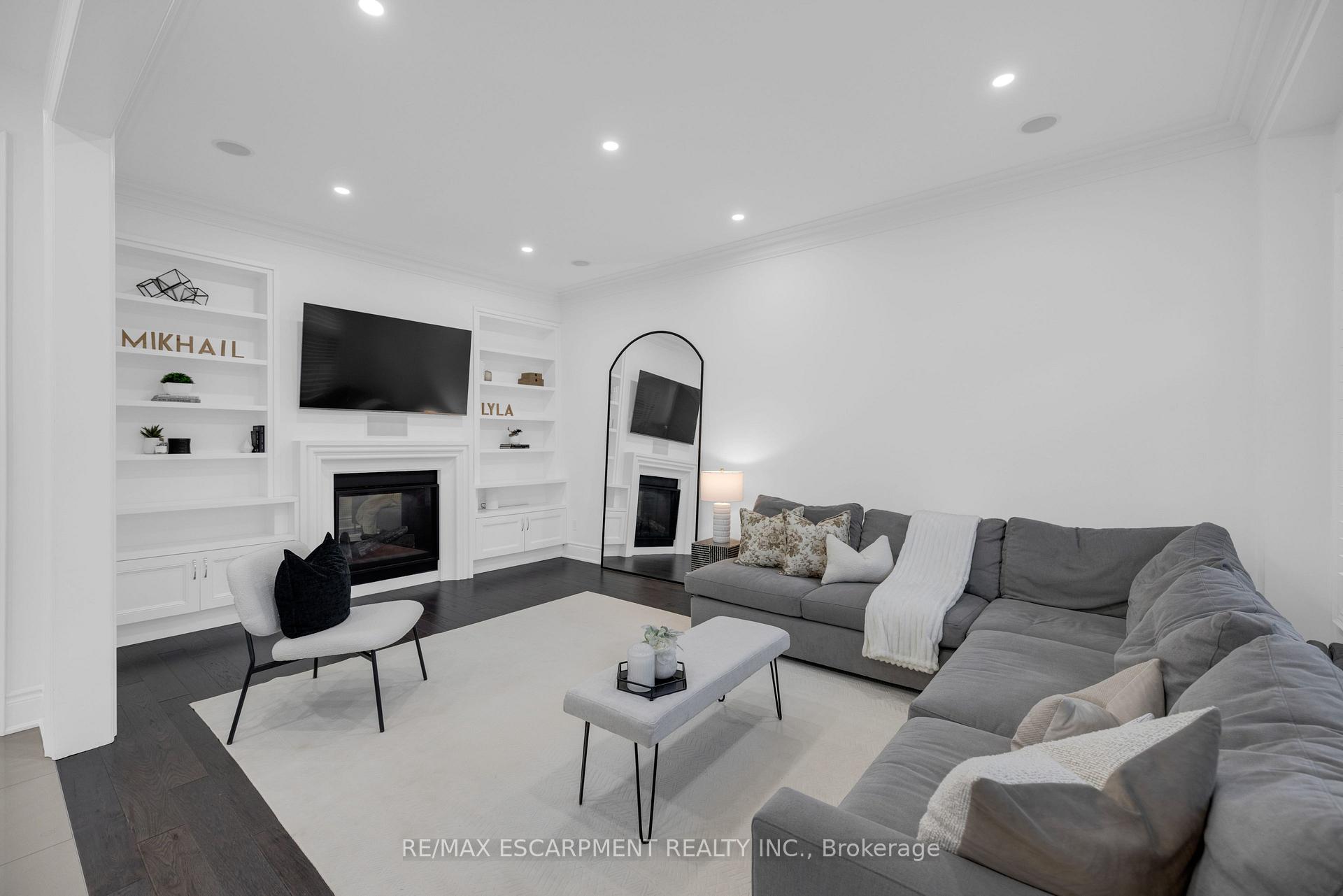 Photo 16 of 17 Yates Avenue, Vaughan, Patterson — HOMEH