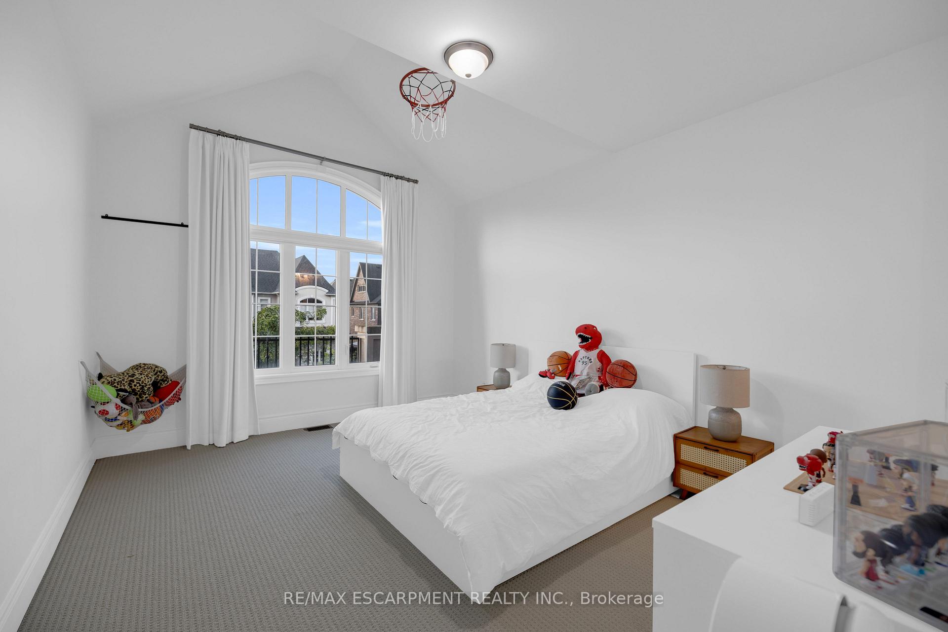 Photo 23 of 17 Yates Avenue, Vaughan, Patterson — HOMEH