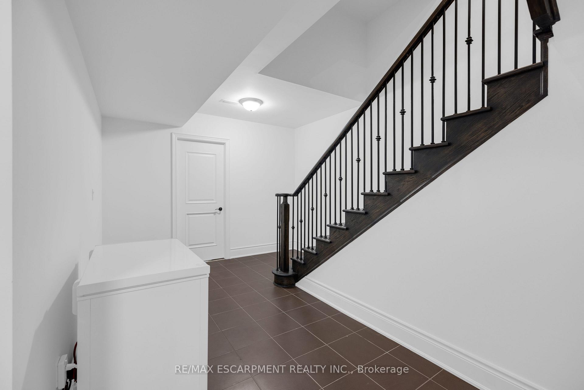 Photo 33 of 17 Yates Avenue, Vaughan, Patterson — HOMEH