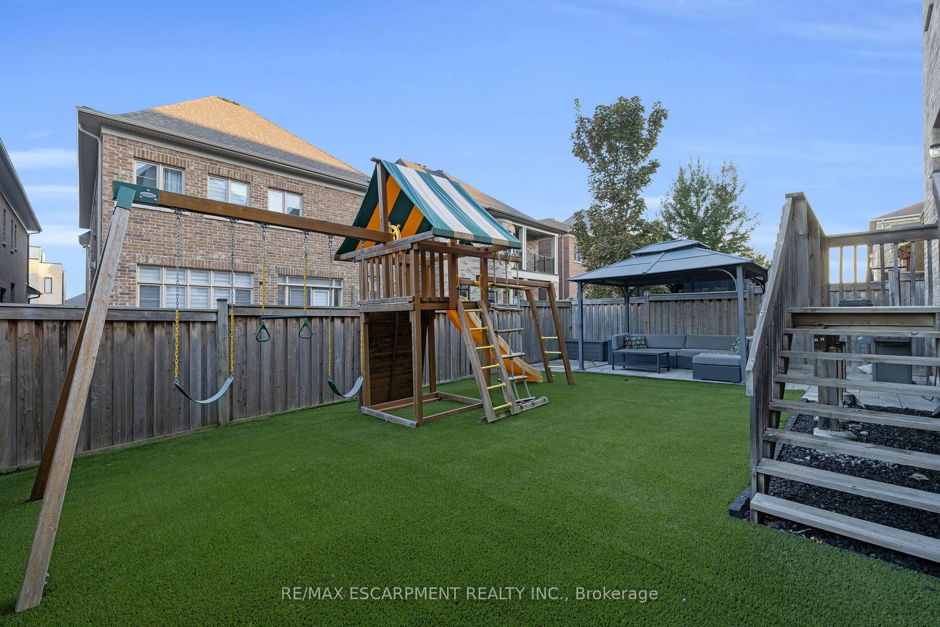 Photo 35 of 17 Yates Avenue, Vaughan, Patterson — HOMEH