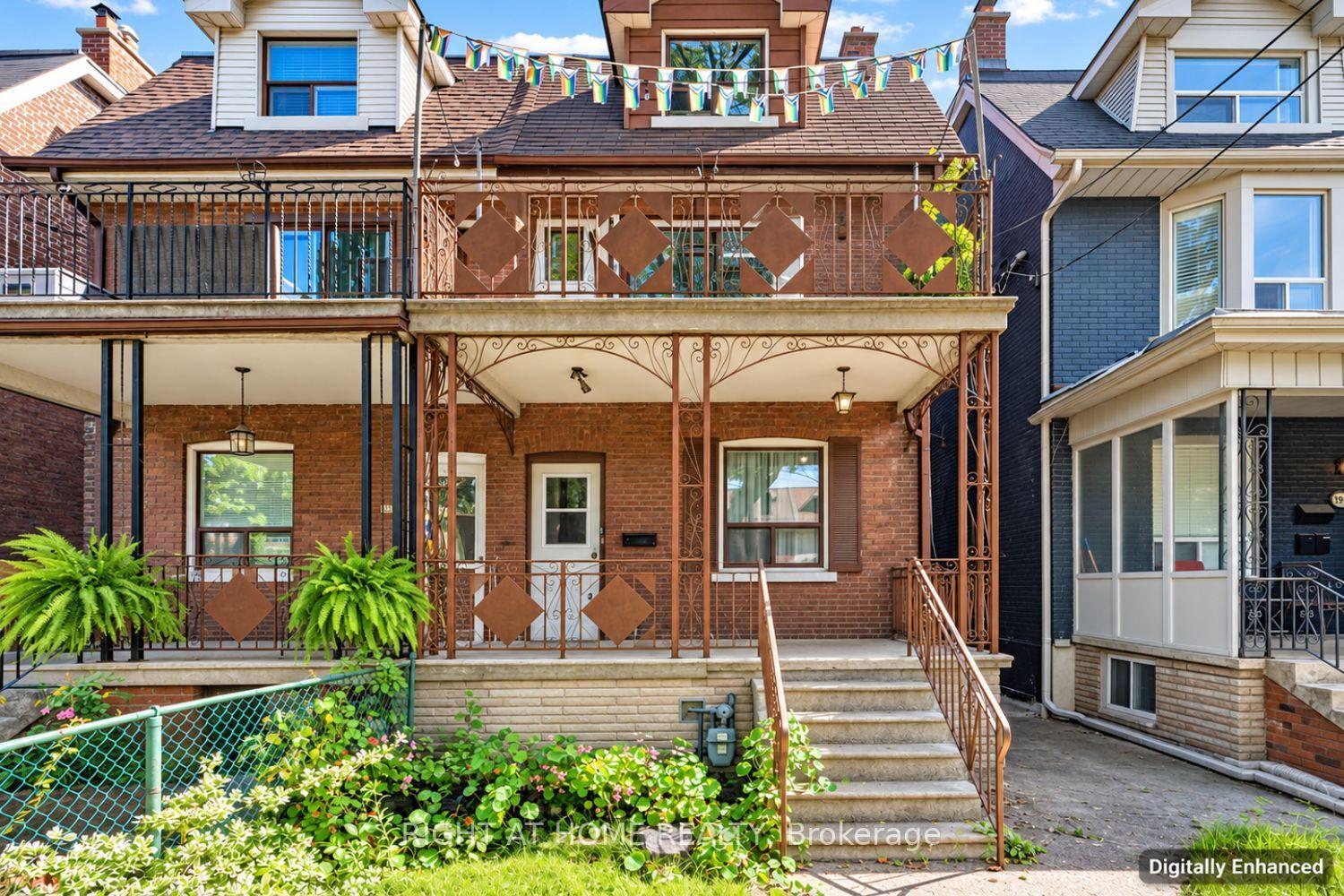 Photo 2 of 195 Grace Street, Toronto, Palmerston-Little Italy — HOMEH