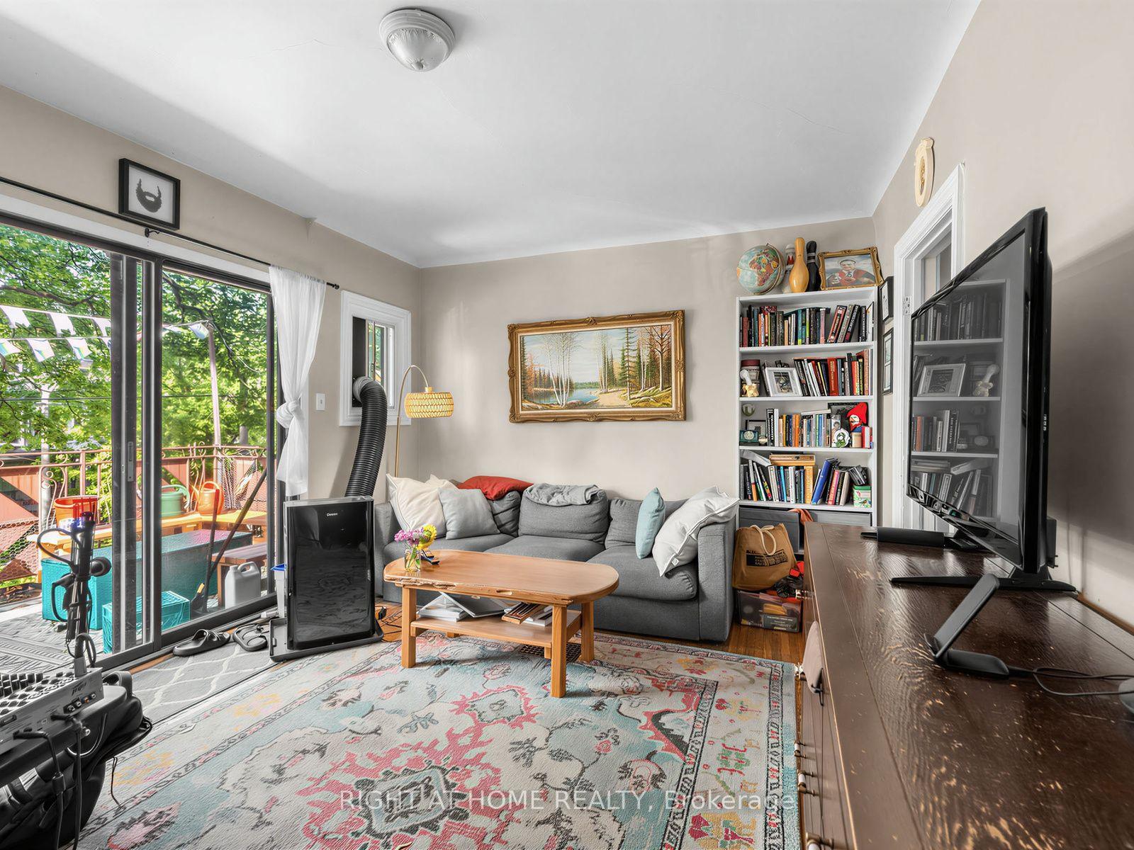 Photo 9 of 195 Grace Street, Toronto, Palmerston-Little Italy — HOMEH