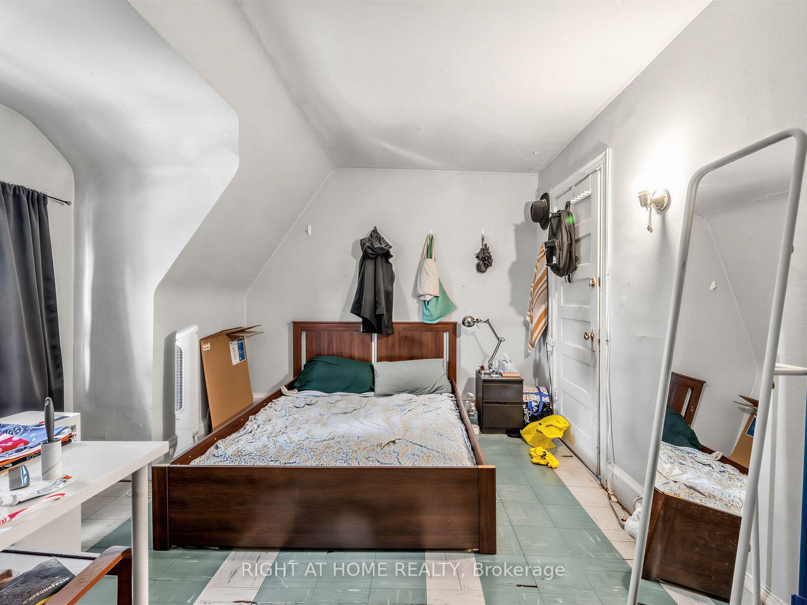 Photo 26 of 195 Grace Street, Toronto, Palmerston-Little Italy — HOMEH