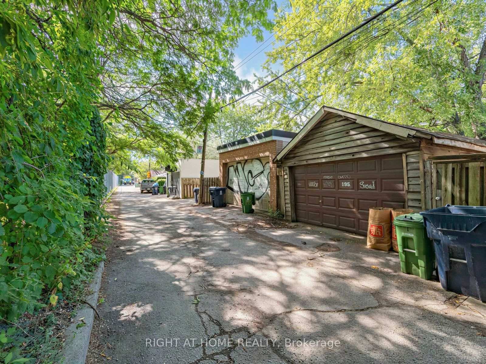 Photo 31 of 195 Grace Street, Toronto, Palmerston-Little Italy — HOMEH
