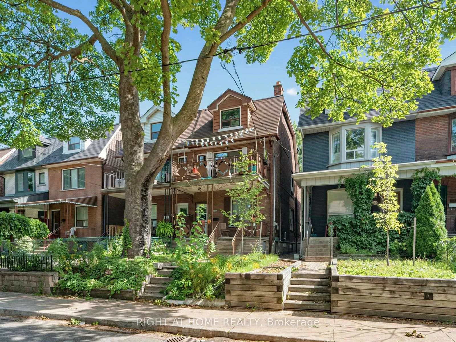 Photo 4 of 195 Grace Street, Toronto, Palmerston-Little Italy — HOMEH
