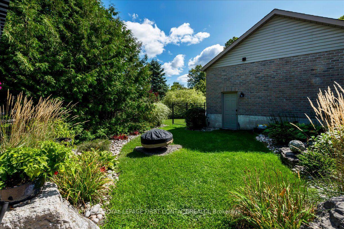 Photo 45 of 22 Mcfadden Drive, Springwater, Hillsdale — HOMEH