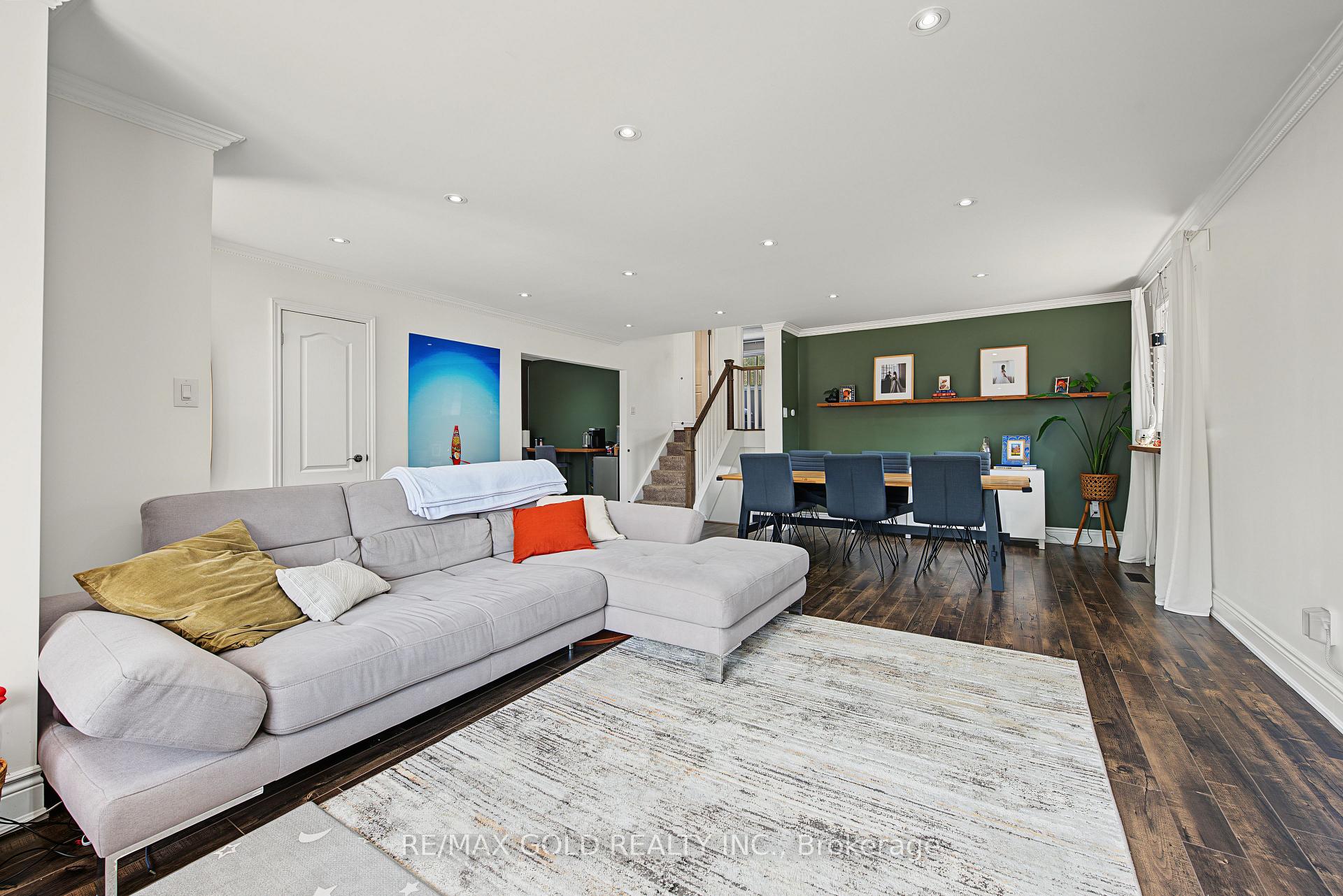 Photo 10 of 55 Malcolm Crescent, Brampton, Central Park — HOMEH