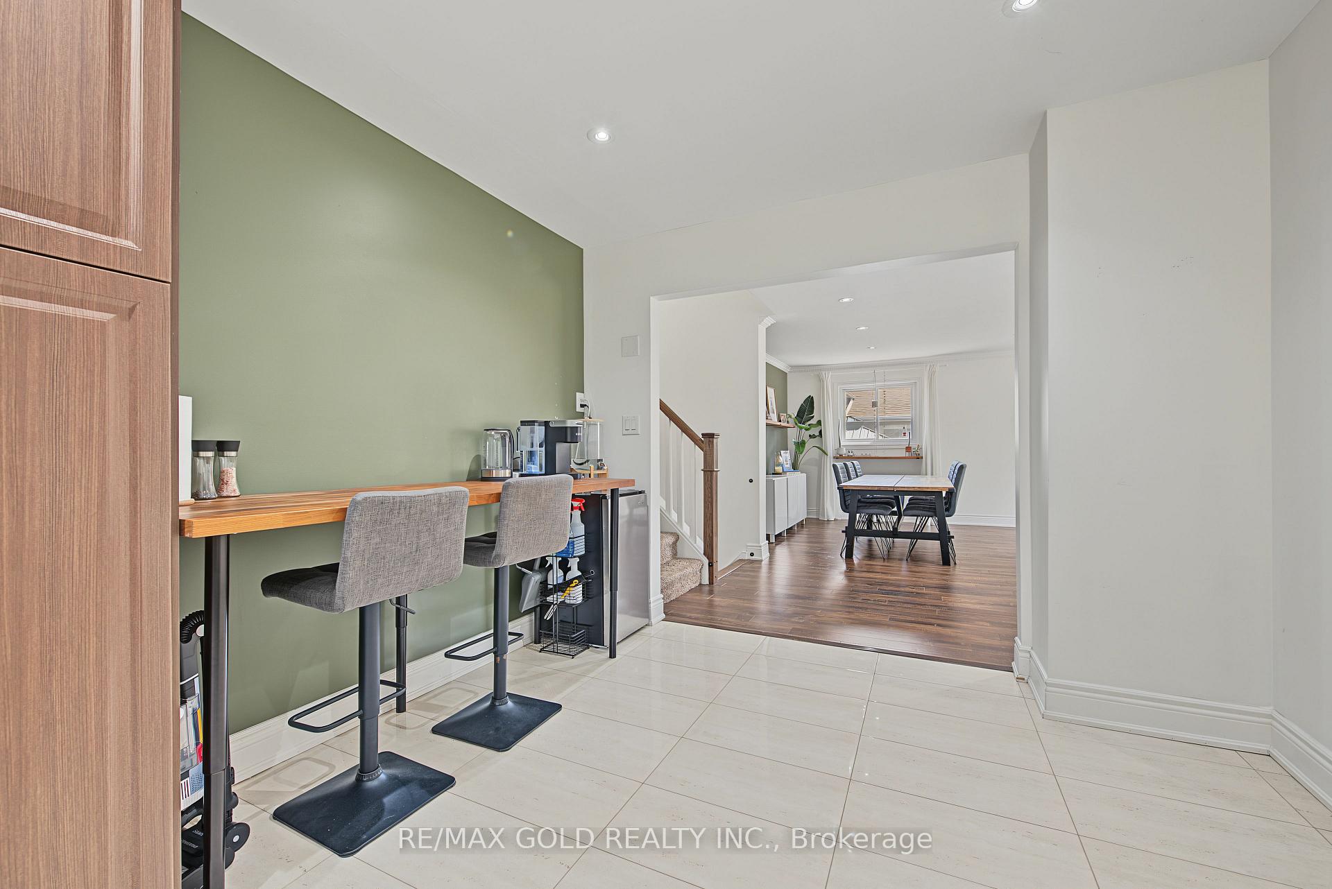 Photo 18 of 55 Malcolm Crescent, Brampton, Central Park — HOMEH