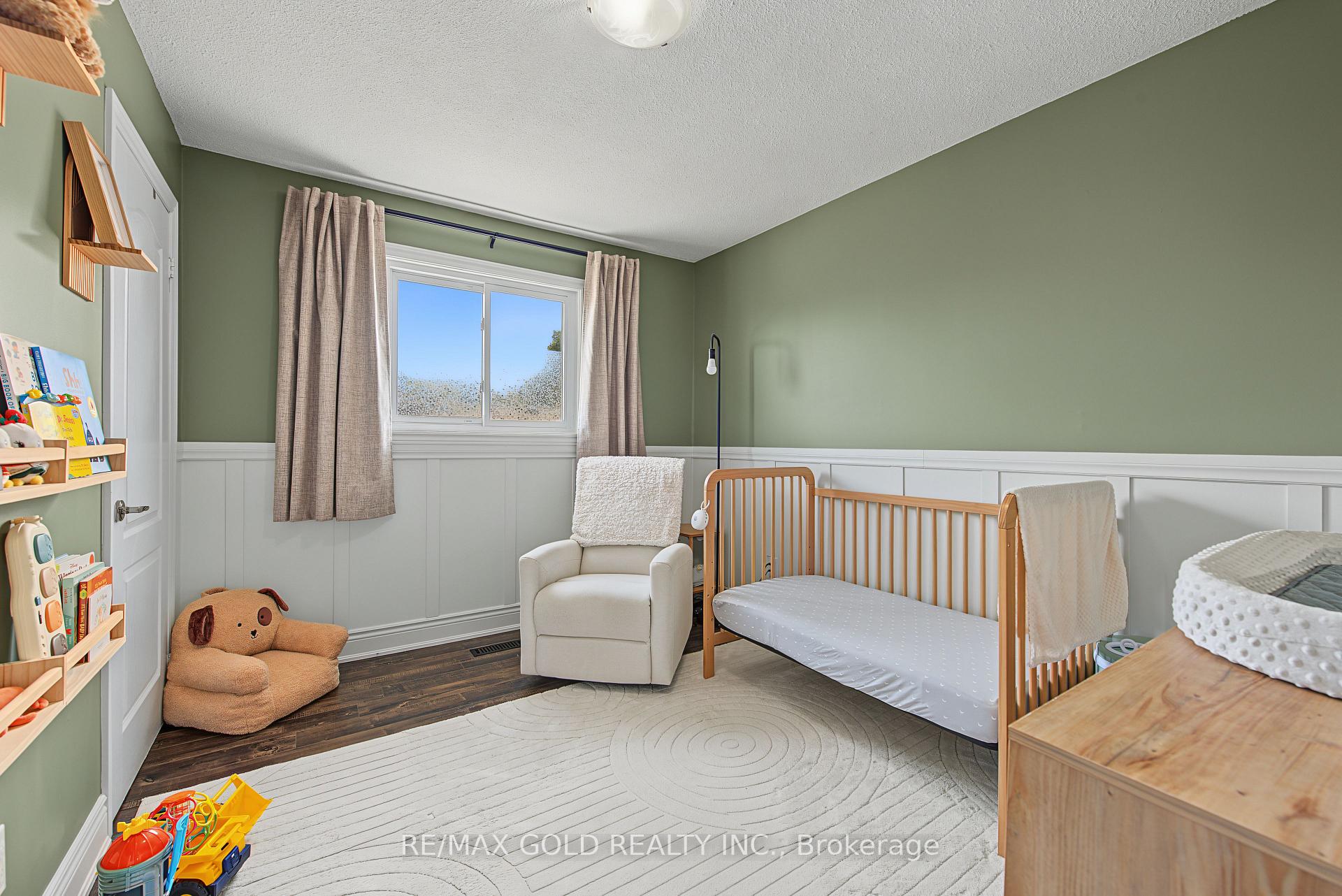 Photo 25 of 55 Malcolm Crescent, Brampton, Central Park — HOMEH